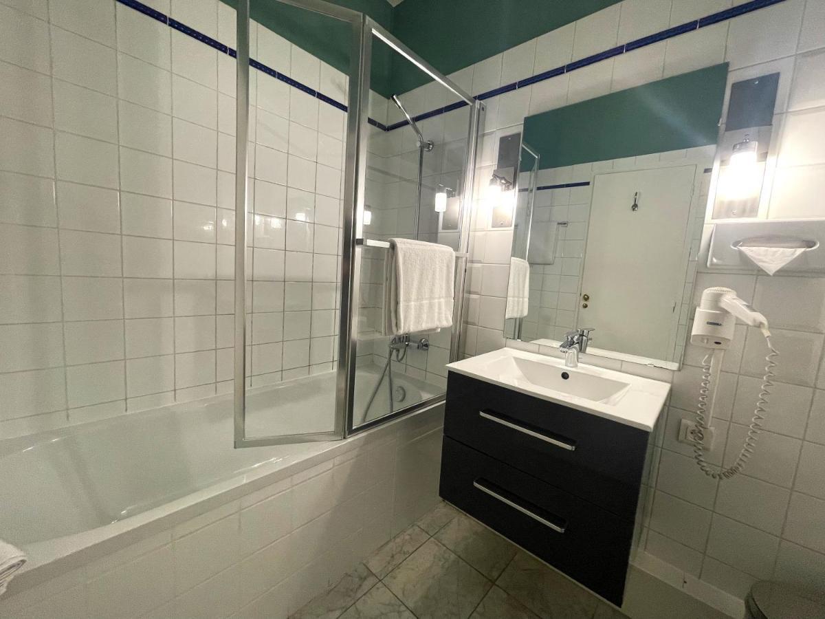 Royal Hotel Nîmes Zewnętrze zdjęcie