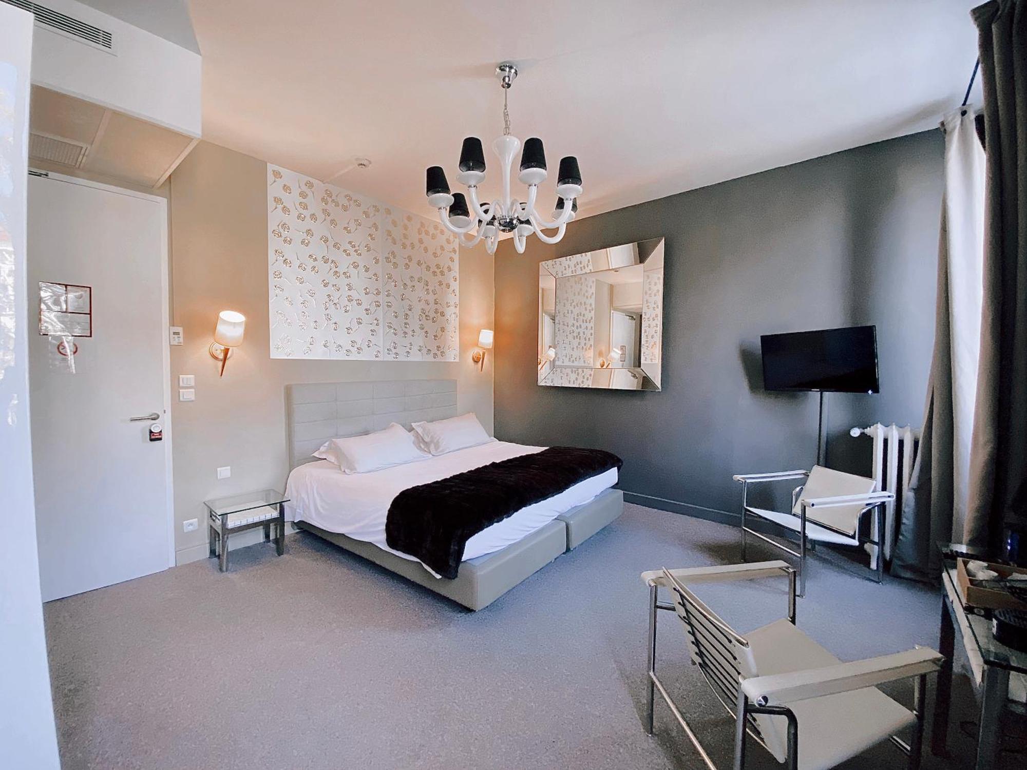 Royal Hotel Nîmes Zewnętrze zdjęcie